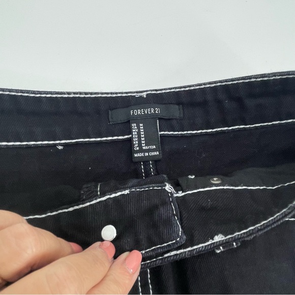Forever 21 black denim skirt white stitch - Picture 3 of 4